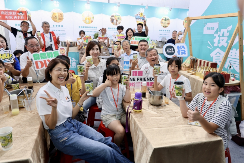 家扶兒少走讀茶鄉逛茶博 許縣長陪伴孩子體驗食農教育（圖1縣府提供）