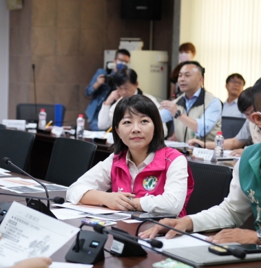 金溥聰、黃健庭代表藍營整合民眾黨!台南綠營黨團幹事長蔡筱薇:郭台銘初選前車之鑑歷歷在目