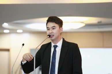 台南市議員林冠維針對火災警報器、里長基層建設與活動經費、重陽敬老金質詢市府團隊