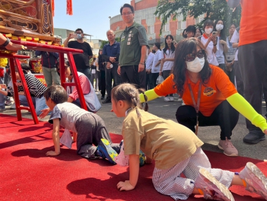 「樂成有興，幸福後驛」中臺科大攜興大附農共同體驗在地信仰文化魅力