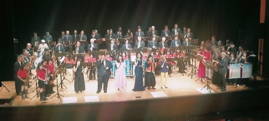 石春山師生聯合演奏會,安可曲全體薩克斯風等以明天會更好圓滿演出