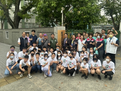 民進黨台中市議員李天生爭取經費補助完成修復「霧峰臻華石刻線畫文史廊道」揭牌啟用 新增在地文化旅遊觀光景點