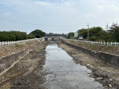 確保水路順暢中市水利局於汛期前完成清淤作業