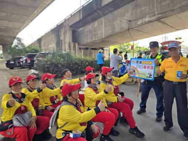 中市梧棲浩天宮大庄媽神轎回鑾最後一段路程清水警分局動員接駕維安
