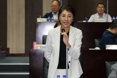 縣議會定期會閉幕 許縣長感謝支持通過明年總預算案