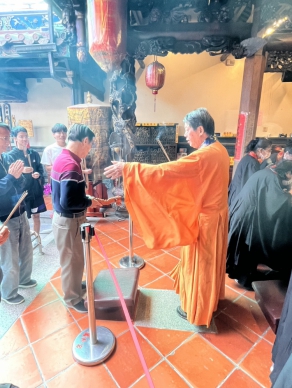 萬和宮冬季消災法會  悠揚悅耳誦經聲洋溢  莊嚴殊勝無比