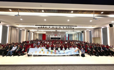 企業出題、學生解題　中山醫大永續智慧創新黑客松決賽登場