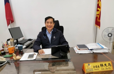 分局長宵衣旰食無私付出   大尾博士讓中西區大翻轉