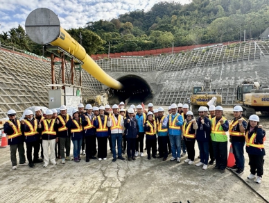 東豐快「最挑戰」工程公老坪隧道進度超前！建設局長：朝118年全線貫通邁進