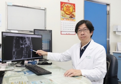 搬花盆脊椎骨折險下半身癱瘓  脊椎長節手術解危機