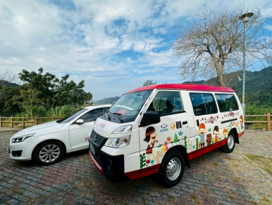 公私協力新典範！中市自達幸福巴士公益回饋支援少棒隊交通接送