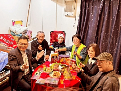 創世基金會「寒士吃飽30」起跑 量子應用發展協會攜手愛心企業陪寒士提前圍爐