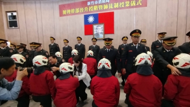 高虹安見證消防師徒傳承   新竹市消防師徒制正式上路！
