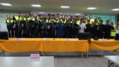 議長張清照、副議長顏莉敏慰勞清水警分局基層感謝第一線守護力量