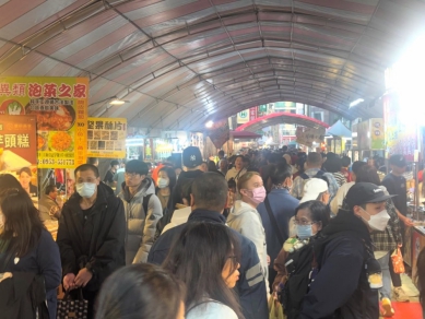 新竹人走春必遊新春市集    12天吸引50萬人次    舊城商機大進補