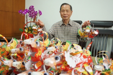 元宵節夜萬和宮   明華園日字戲劇團歌仔戲及送小提燈   3月10日丙午馬年植斗法會   供應福圓及壽麵