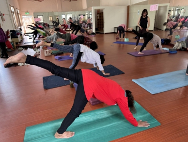 大甲區農會長青學苑日南分苑115學年度開學  750餘名學員熱情參與