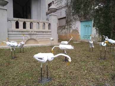 竹美館白鷺鷥排氣管創作人氣不墜    展期延長到5/3