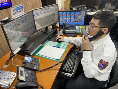 電話那頭的救命指引！台中119派遣員線上指導CPR加AED電擊   成功挽回校園學子生命