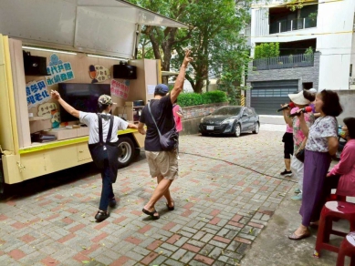 新竹長輩愛高歌   「行動歡唱車」3/10起開放預約喔！