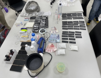 通緝犯擁槍枝涉販毒   警犁庭掃穴逮獲送辦