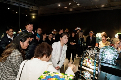 84位日本藝術家參與   《成其間》臺日玻璃藝術交流展新竹玻工館開展