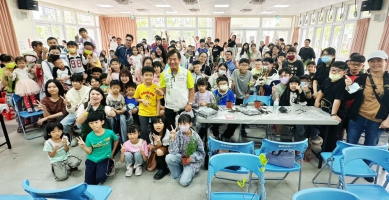 植樹節親子活動登場　 民進黨台中市議員鄭功進：環保結合公益從小扎根