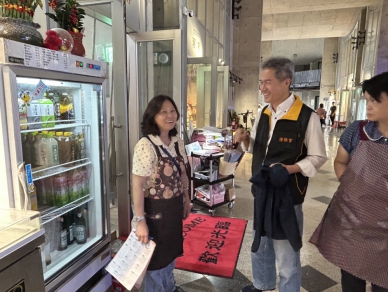 竹風漁市熟食區標價有亂象？消保官出馬輔導：時價就是實價