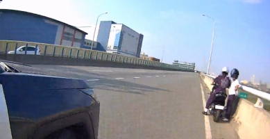導航帶錯路機車誤闖西濱快速道路嚇壞騎士