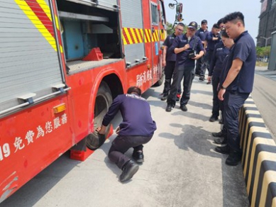 中市精進消防車專用駕訓基地提升人員實戰應變力