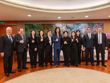 參觀北京國家大劇院  鄭麗文讚一場令人永生難忘的管弦樂演出