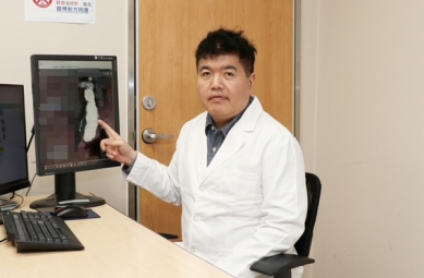 近百歲人瑞腹主動脈瘤擴大險致命  局麻微創術40分鐘解危