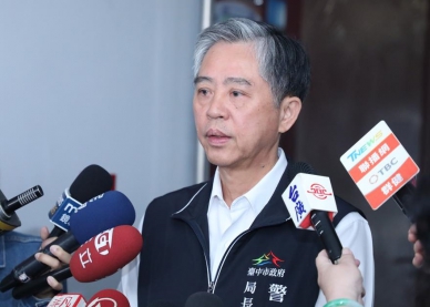 周俊銘測試導致辣椒水外洩   吳敬田說發現罐子當場查扣