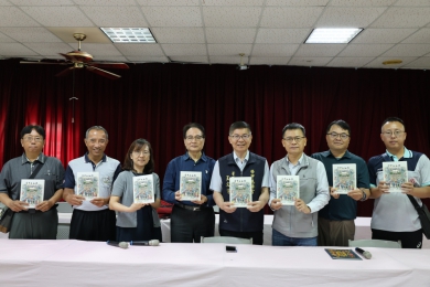 學甲慈濟宮上白礁謁祖祭典前夕由中研院士主編《學甲上白礁：儀式、歷史與傳承》新書