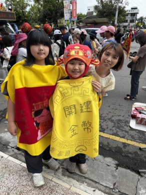 大甲媽進香回鑾台中路程出現不少感人的插曲