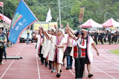 許縣長會出席全國布農族射耳祭暨傳統技能競賽開幕式