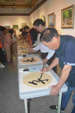 雲林縣藝文學會二十週年紀念聯展跨縣市到中市台中港區藝術中心展現藝文風華