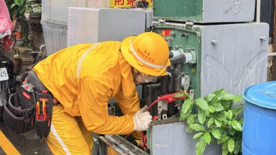 薔琵颱風肆虐台中地區已復電94.73%剩1,006戶停電台電馬不停蹄持續搶修