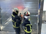 救災技能自我提升  中市消防、三久建材共辦防火捲門破壞訓練