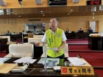 台中市馬路標線    民進黨台中市議員曾朝榮要求台中市政府應該補強緩衝段讓駕駛人有安全空間    也要求改善舊市區與新開發區的馬路標線設計標準不一