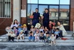 幼兒園畢業前社區巡禮參訪派出所    波麗士工作「初體驗！」