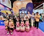 南投縣府特邀業者 台北夏季旅展推廣光輝十月活動