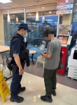 拿免費結緣品公仔卻要「實名認證」？男差點被騙3萬元點數卡