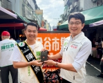 選戰加溫，北屯新人活動滿檔！上午議員跨區輔選，前進市場  下午折氣球活動，搶進社區！