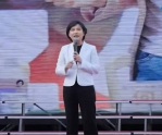 民進黨台中市長候選人何欣純成立競總！行政院副院長鄭麗君現身力挺