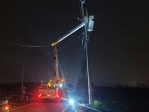 颱風強風吹斷電線、電桿也倒了！逾2.3萬戶曾停電　雲林復電率86％　台電力拚明日完成